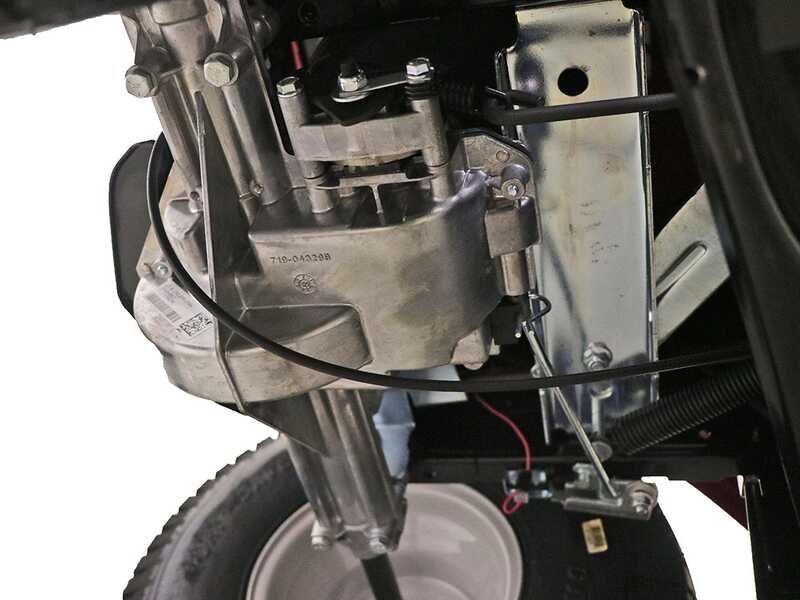 Troy-Bilt Bronco 107T-S Rasentraktor mit Seitenauswurf - Produktbild 6
