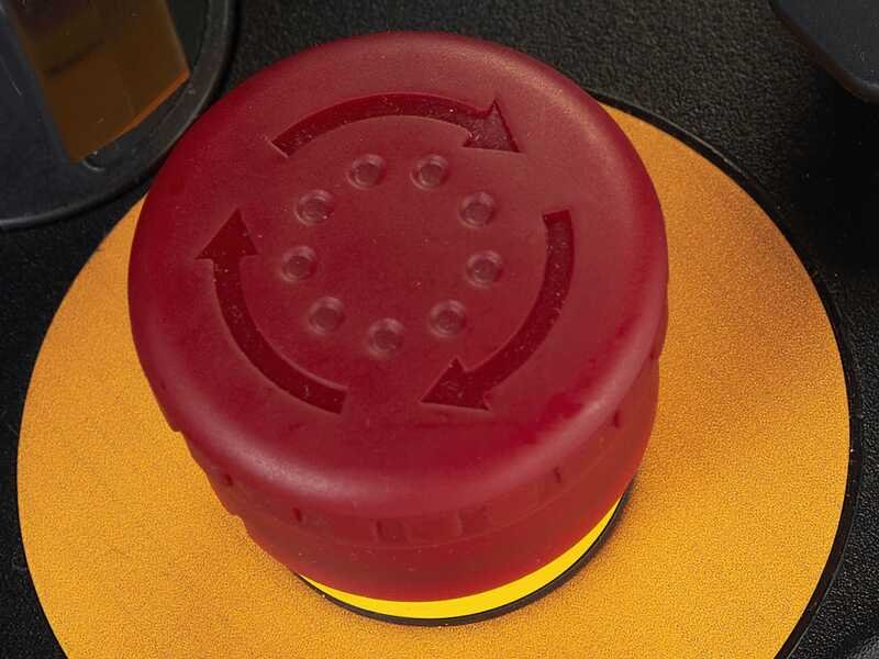 Stiga Tornado 598e Akku-Rasentraktor mit Seitenauswurf - Produktbild 7