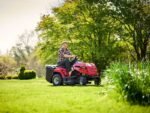 AgriEuro TOP-LINE Special 384 M Benzin-Rasentraktor mit Fangkorb