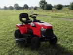 AgriEuro TOP-LINE A 108 HD SD W Rasentraktor mit Seitenauswurf